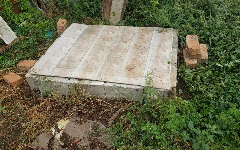 How To Make A Wonderful N0.1 Digester Toilet And Soakaway System 11 digester tank covered