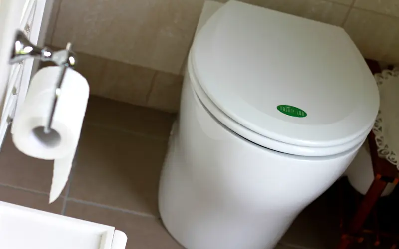 Read more about the article How To Build a Composting Toilet System