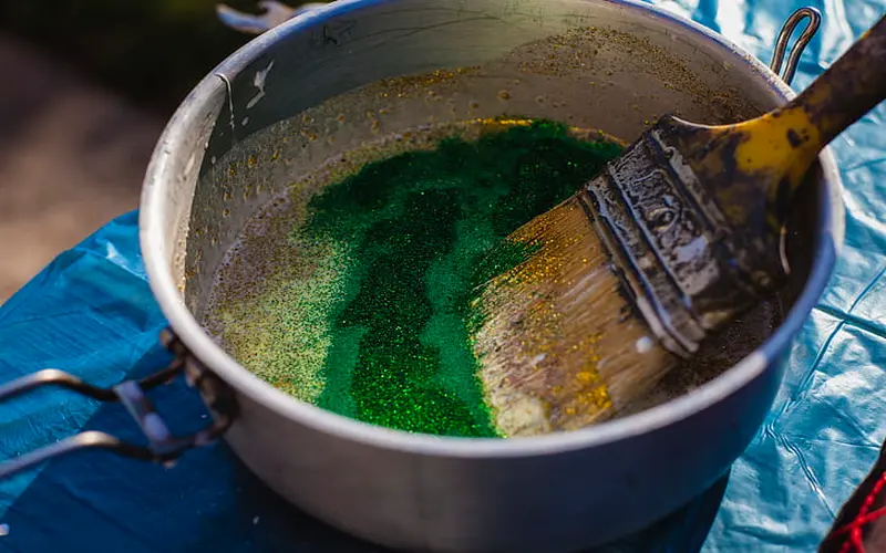 Read more about the article How to Make Your Own Brilliant Colours: Eco-Friendly Paint