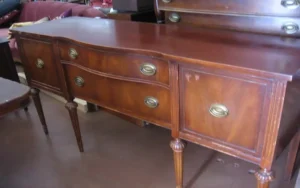 Budget-Friendly Hacks for Painting and Restoring Old Furniture 6 Read more about the article Budget-Friendly Hacks for Painting and Restoring Old Furniture