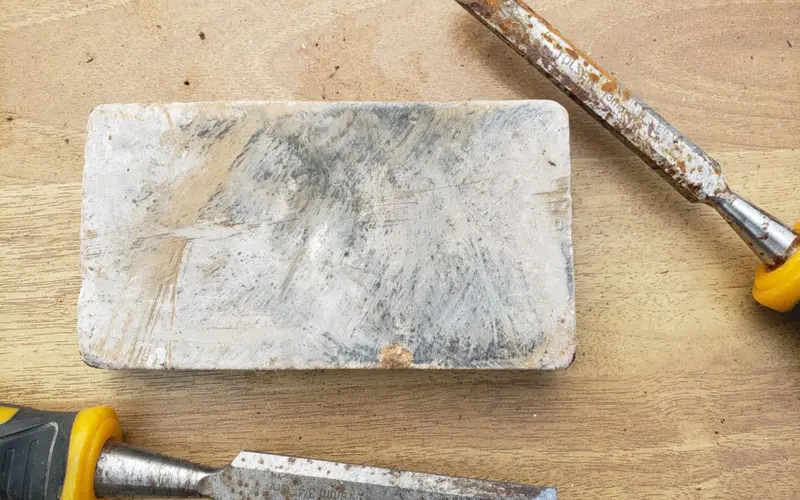Wood Chisels: From Sharp Edges to Smooth Joints 2 stone 1